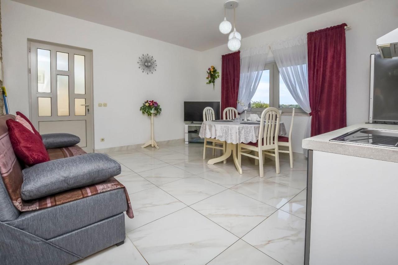 Apartment Iryna Rogoznica  Eksteriør billede